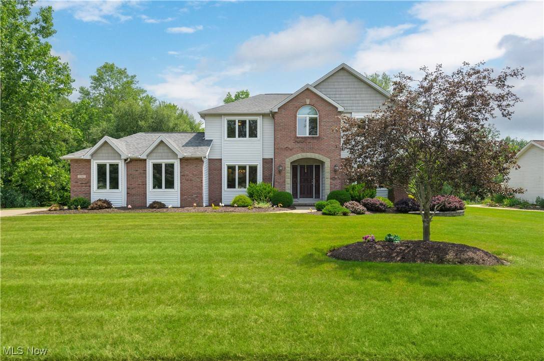 11941 Apollo DR, North Royalton, OH 44133