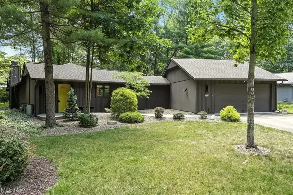 10125 Maple Branch TRL,  Strongsville,  OH 44149
