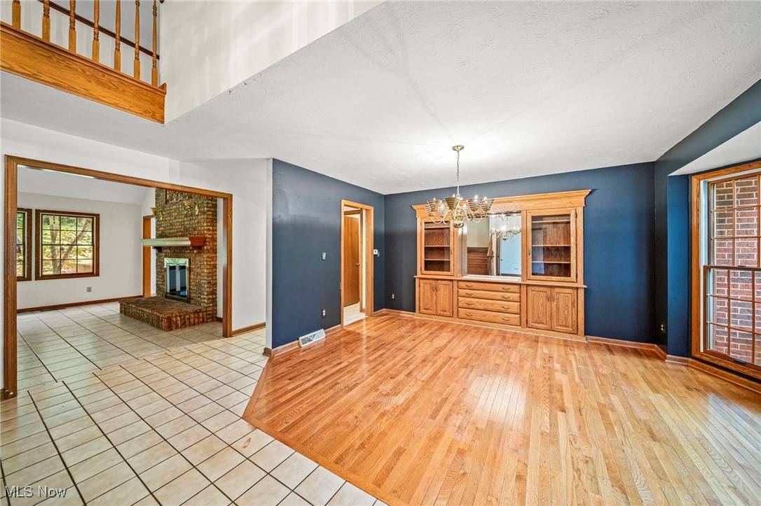 Cuyahoga Falls, OH 44223,2885 Valley RD