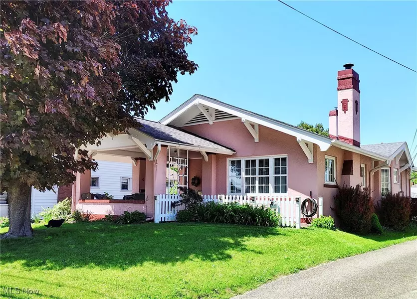 732 Commonwealth AVE NE, Massillon, OH 44646