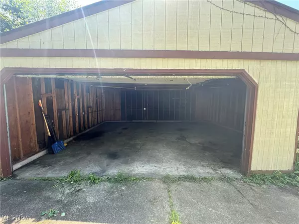 Bedford, OH 44146,14 Elm ST