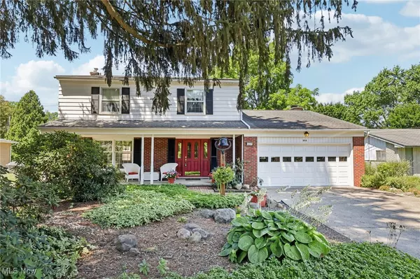 356 N Revere RD, Fairlawn, OH 44333
