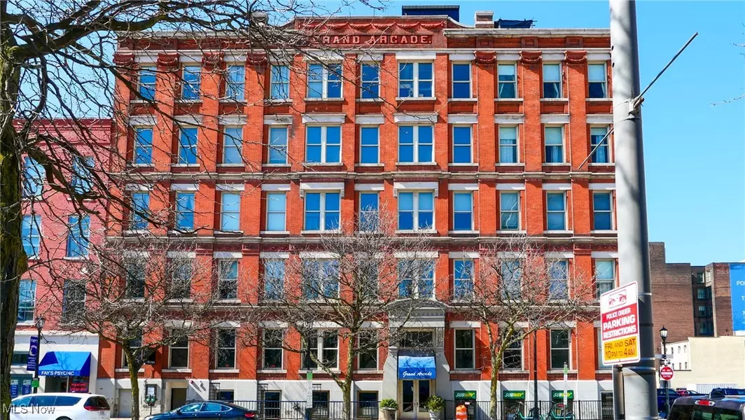 408 W Saint Clair AVE #605, Cleveland, OH 44113