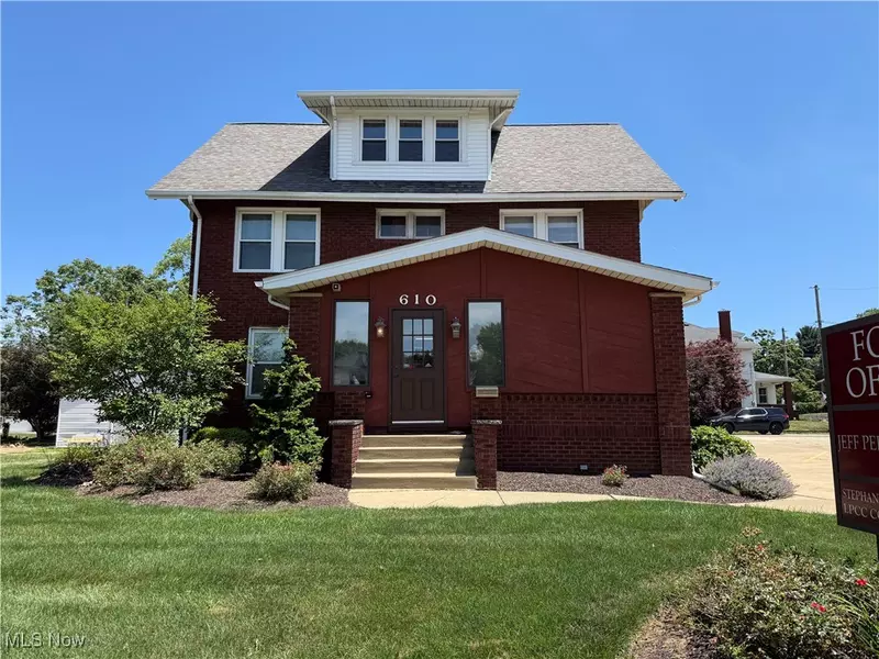 610 N Main ST, North Canton, OH 44720