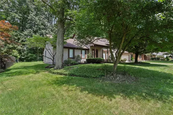 Hubbard, OH 44425,1171 Logan Wood DR