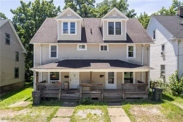243-245 Mills ST, Wadsworth, OH 44281