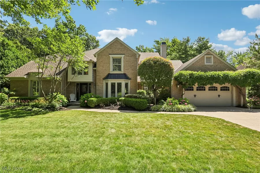 29579 Devonshire OVAL, Westlake, OH 44145