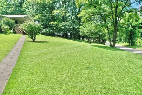 Big Bend, WV 26137,1196 Nobe RD