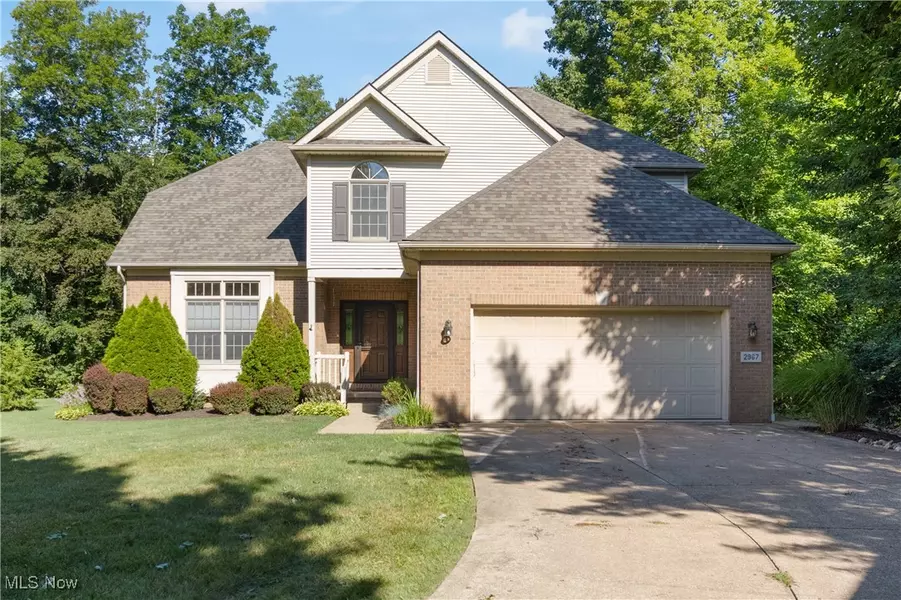 2967 Chaderton CIR NW, North Canton, OH 44720