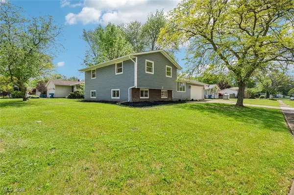Lorain, OH 44053,1417 Kimberly CT