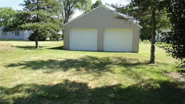 124 Garden ST, Creston, OH 44217