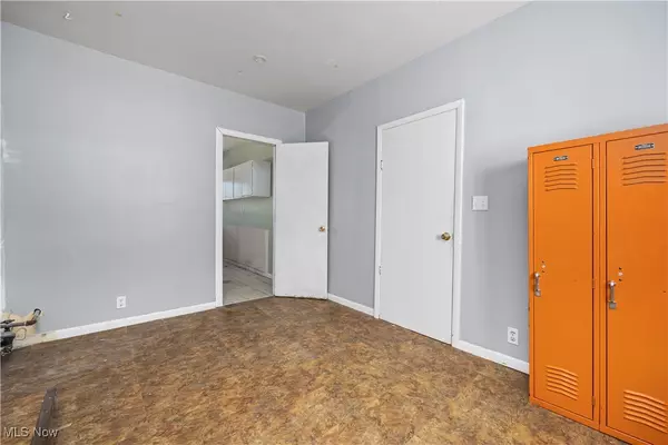 Lorain, OH 44055,2179 Wilson AVE