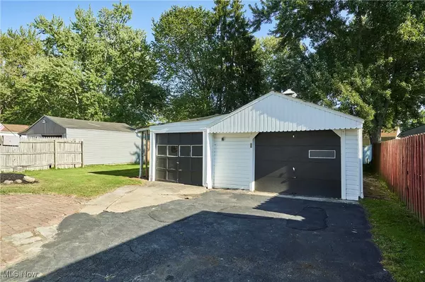 Bedford, OH 44146,624 W Glendale ST