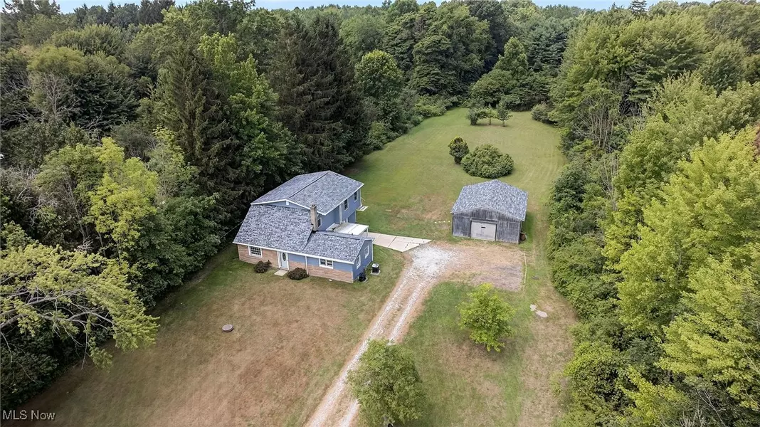 1370 County Line RD, Madison, OH 44057