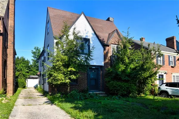 3624 Rolliston RD, Shaker Heights, OH 44120