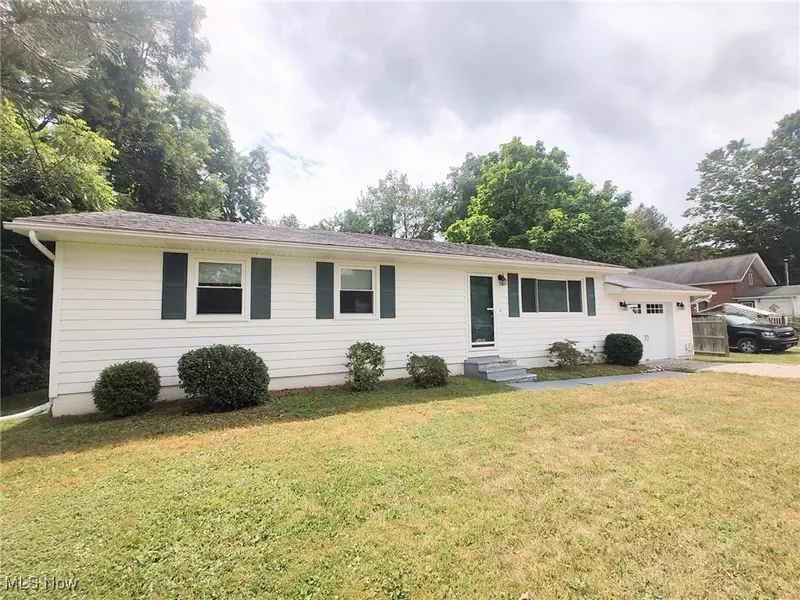 4510 S Ridge RD E, Geneva, OH 44041