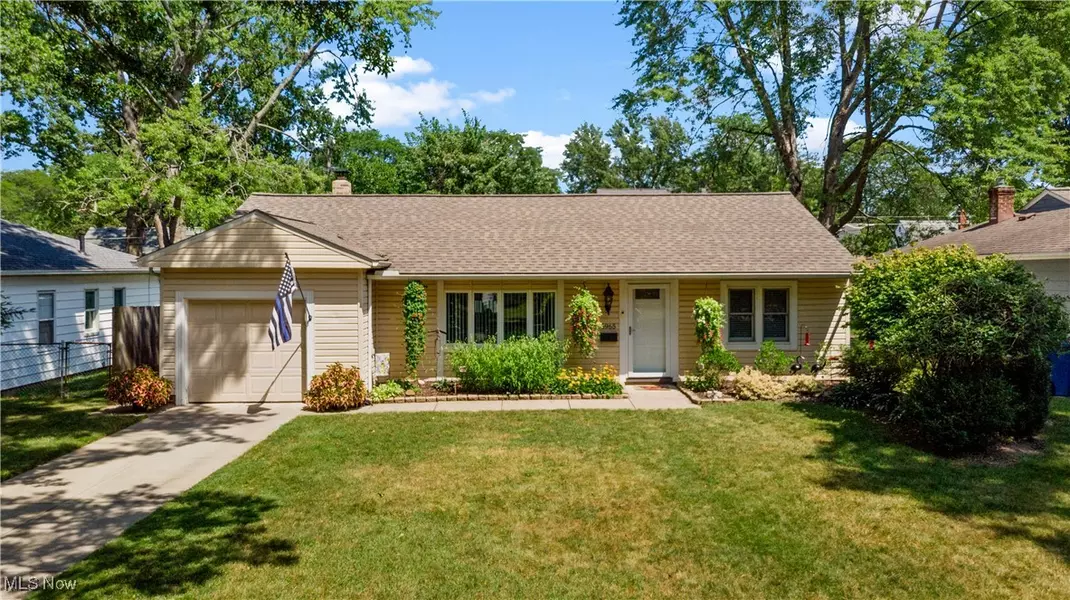 6965 Oakwood RD, Parma Heights, OH 44130