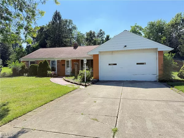678 Meadowlane DR, Richmond Heights, OH 44143