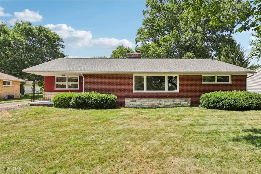 762 Eastview AVE, Wadsworth, OH 44281