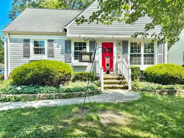 575 Columbia RD,  Bay Village,  OH 44140