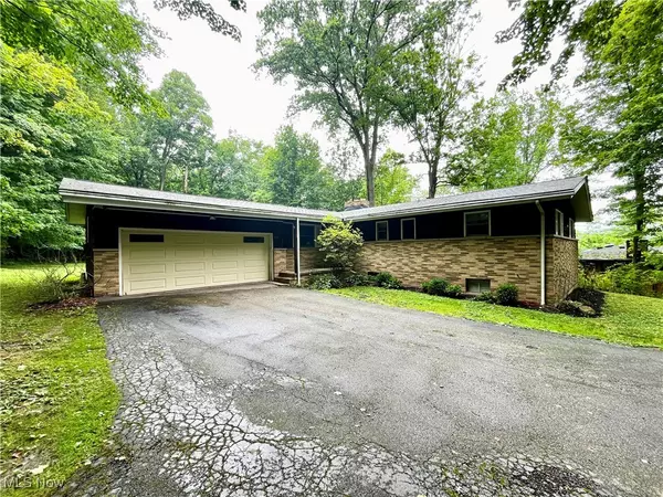 Willoughby Hills, OH 44094,2300 River RD