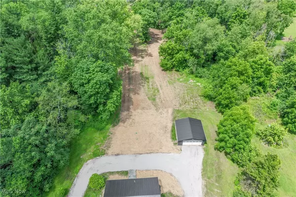 Canton, OH 44705,5589 Breezewood DR NE