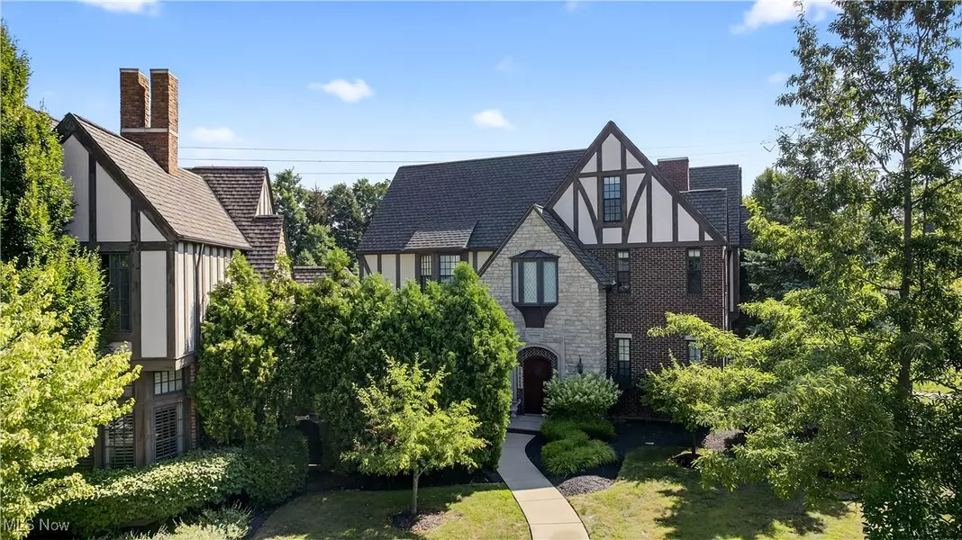 39489 Tudor DR, Willoughby, OH 44094