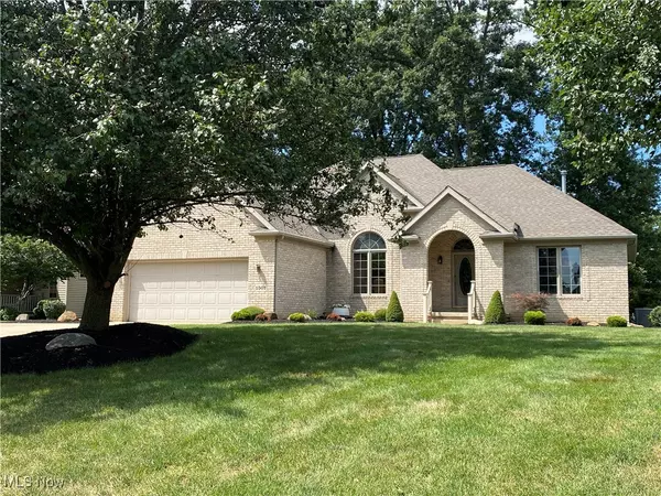Uniontown, OH 44685,1501 Spring Wood LN