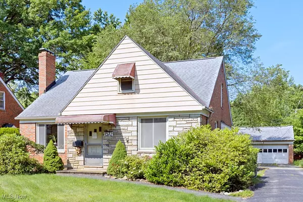 1572 Holmden RD, South Euclid, OH 44121
