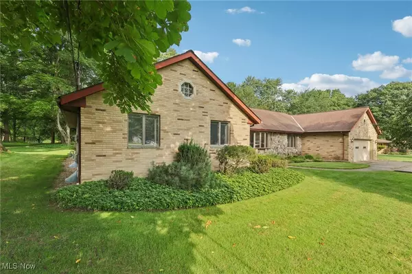 Parma, OH 44131,7648 N Linden LN