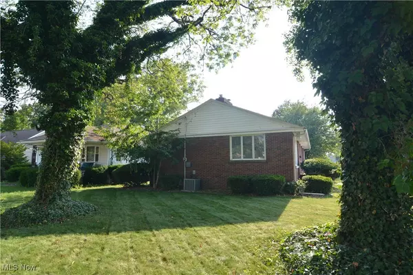 Lorain, OH 44052,3402 Amherst AVE