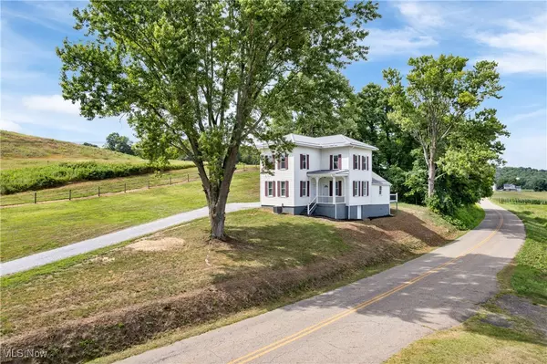 Dover, OH 44622,3516 Bair RD NW