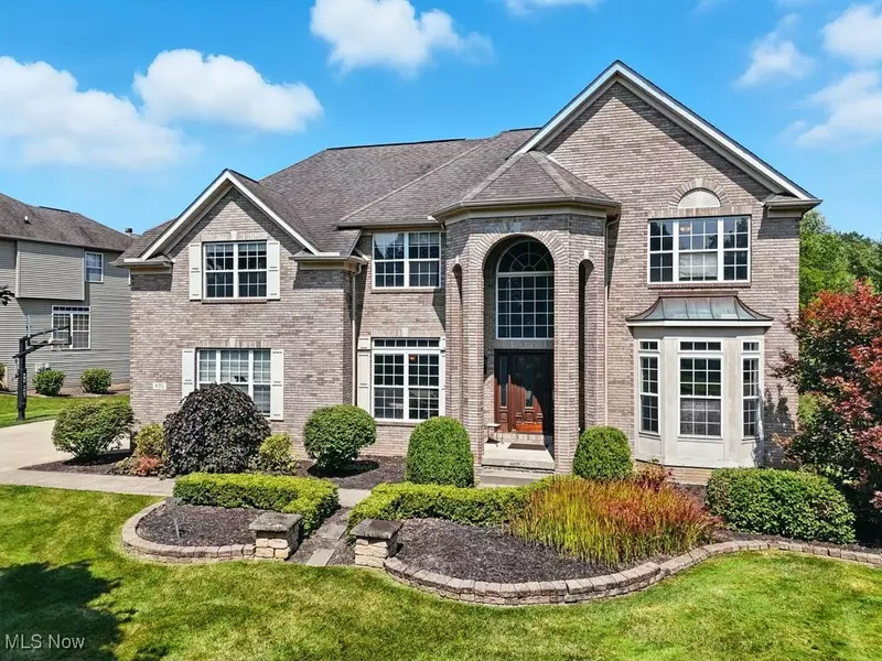 870 W Parkway BLVD, Aurora, OH 44202