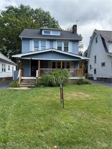 999 Rushleigh RD, Cleveland Heights, OH 44121
