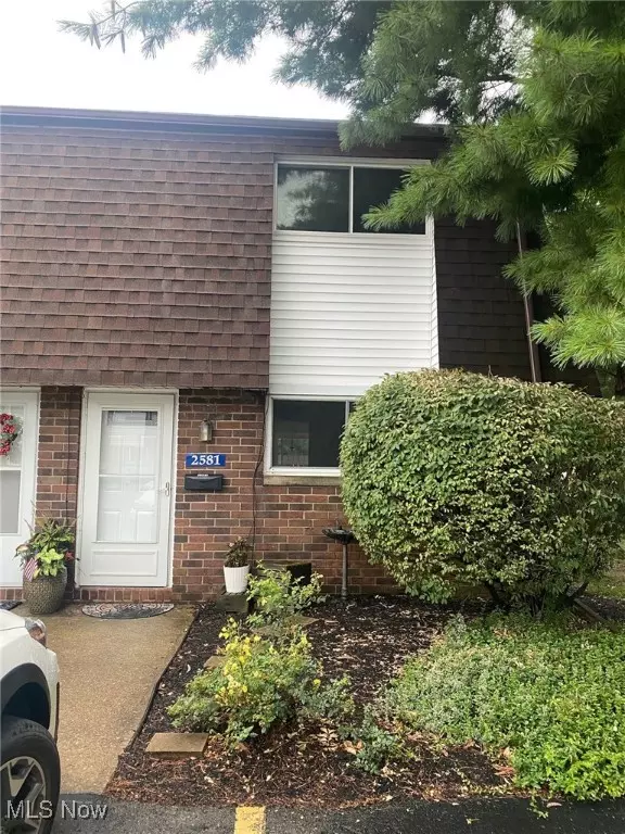 2581 Shakespeare LN, Avon, OH 44011