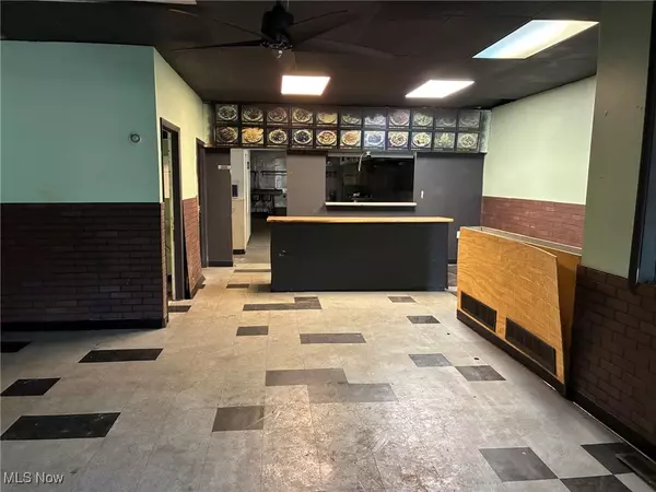 Akron, OH 44314,1002 Kenmore BLVD