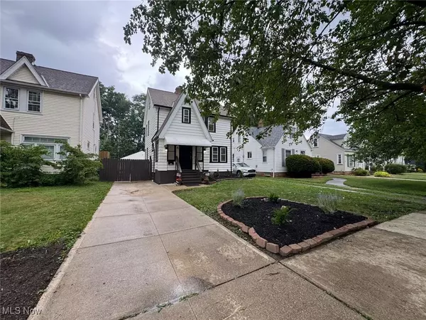 16312 Laverne AVE, Cleveland, OH 44135