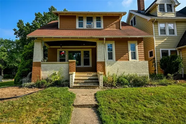 Cleveland Heights, OH 44121,3983 Ardmore RD