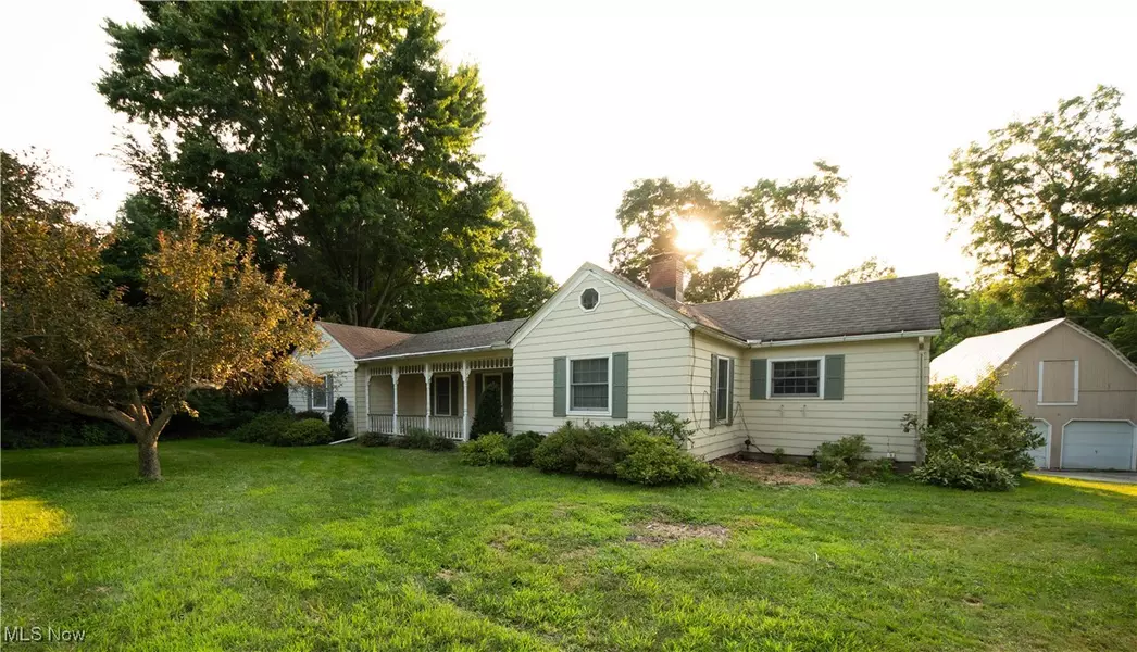 9719 Angling RD, Wakeman, OH 44889