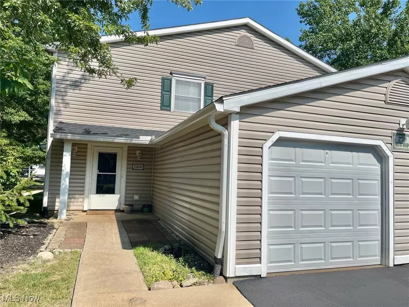 270 Canterbury LN #D21, Medina, OH 44256