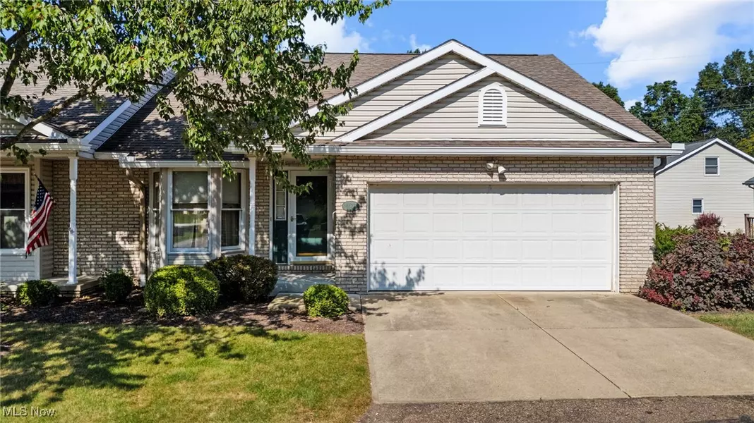 4627 Preserve DR NW, Canton, OH 44708