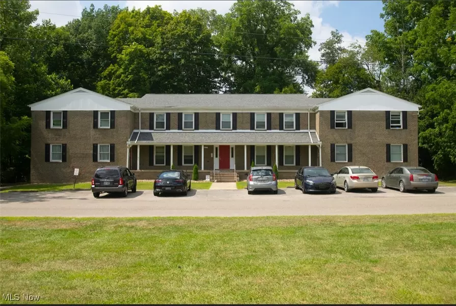 101 S elruth, Girard, OH 44446