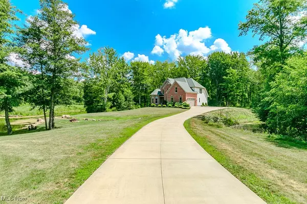 Chardon, OH 44024,8675 Auburn RD