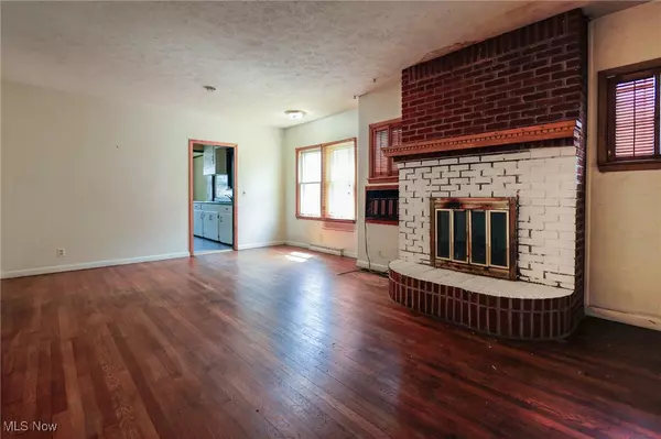 Canton, OH 44705,1126 18th ST NE