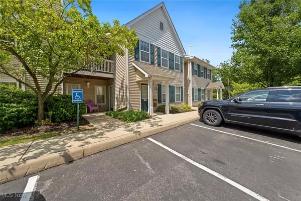 Westlake, OH 44145,28340 Center Ridge RD #123