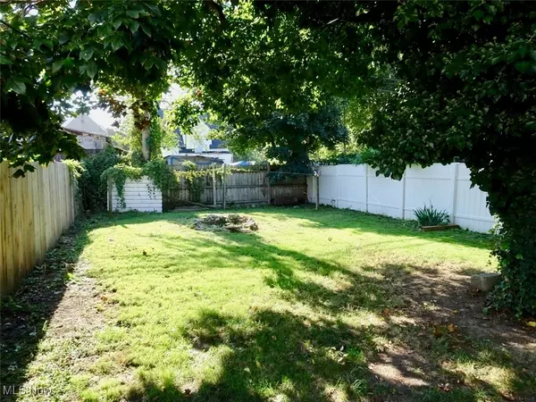 Cleveland, OH 44102,2186 W 81st ST