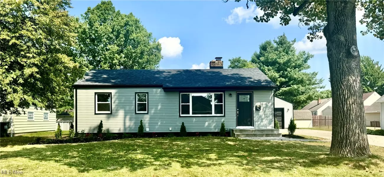 459 Holly ST, Canfield, OH 44406