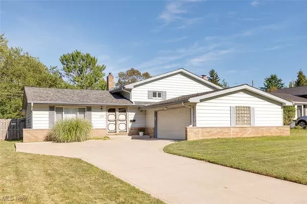 7273 Normandy DR, Parma, OH 44134