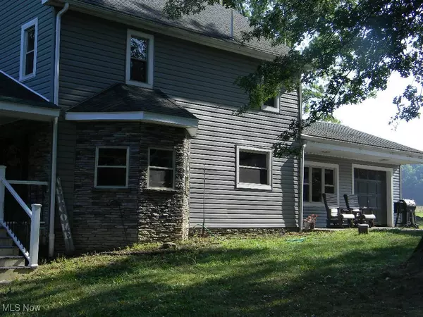 Girard, OH 44420,1911 Oriel Rogers RD