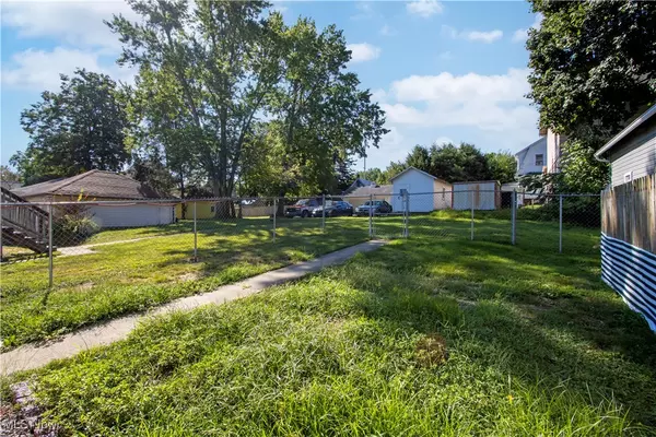 Ashland, OH 44805,219 W Washington ST